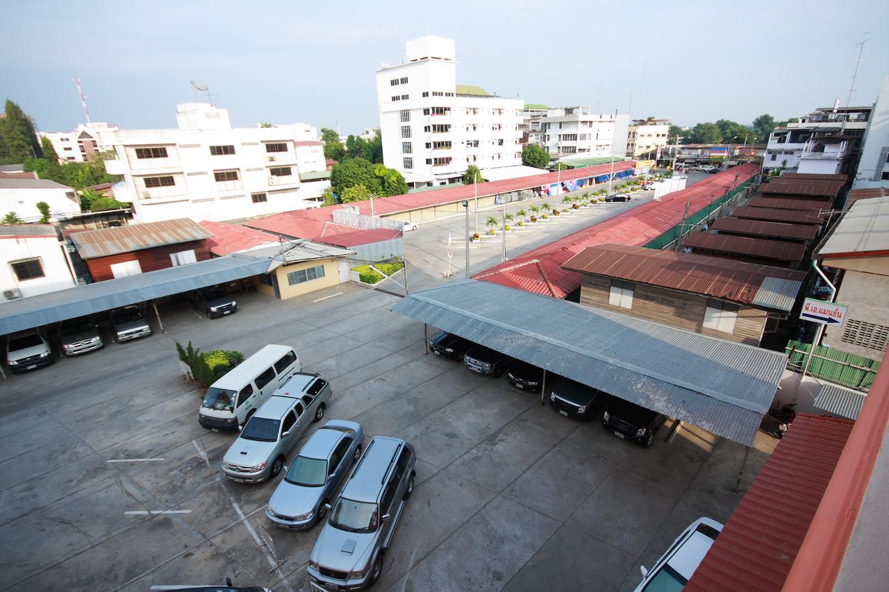 P.A. Place Hotel Nakhon Sawan Eksteriør bilde